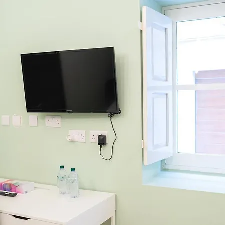 Private With Ensuite - Three Cities House