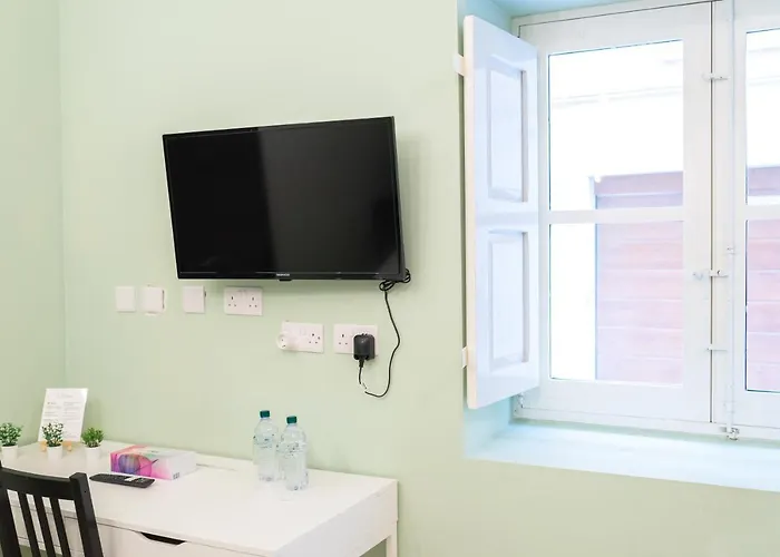 Private With Ensuite - Three Cities House